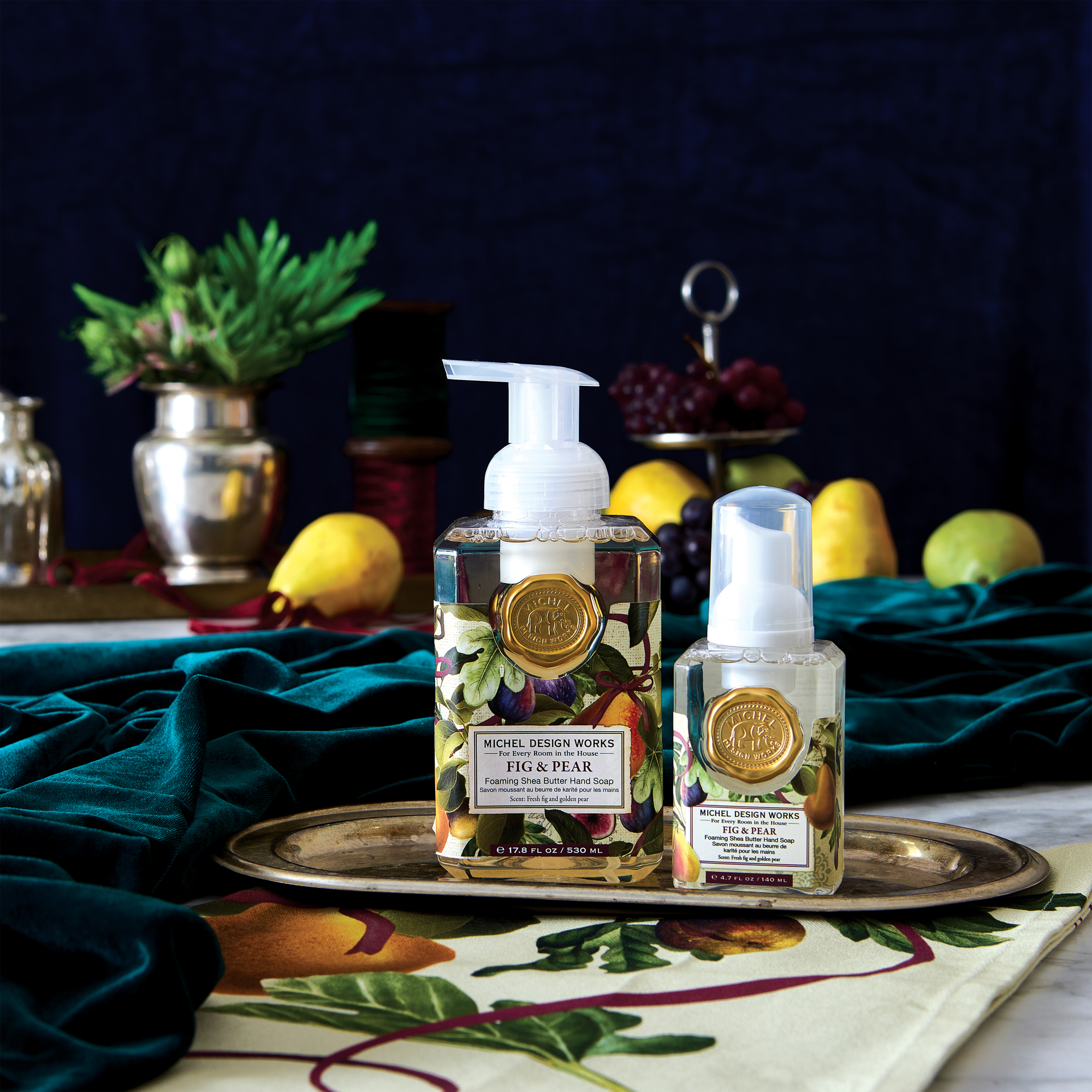 801447 - Pressed Flowers Foaming Hand Soap (right angle)
