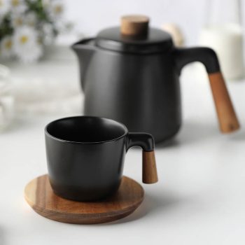 Briarwood Cottage Black Tea Cup